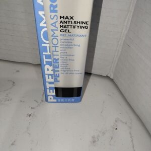 Peter Thomas Roth Max Anti-Shine Mattifying Gel - White and Blue Packaging